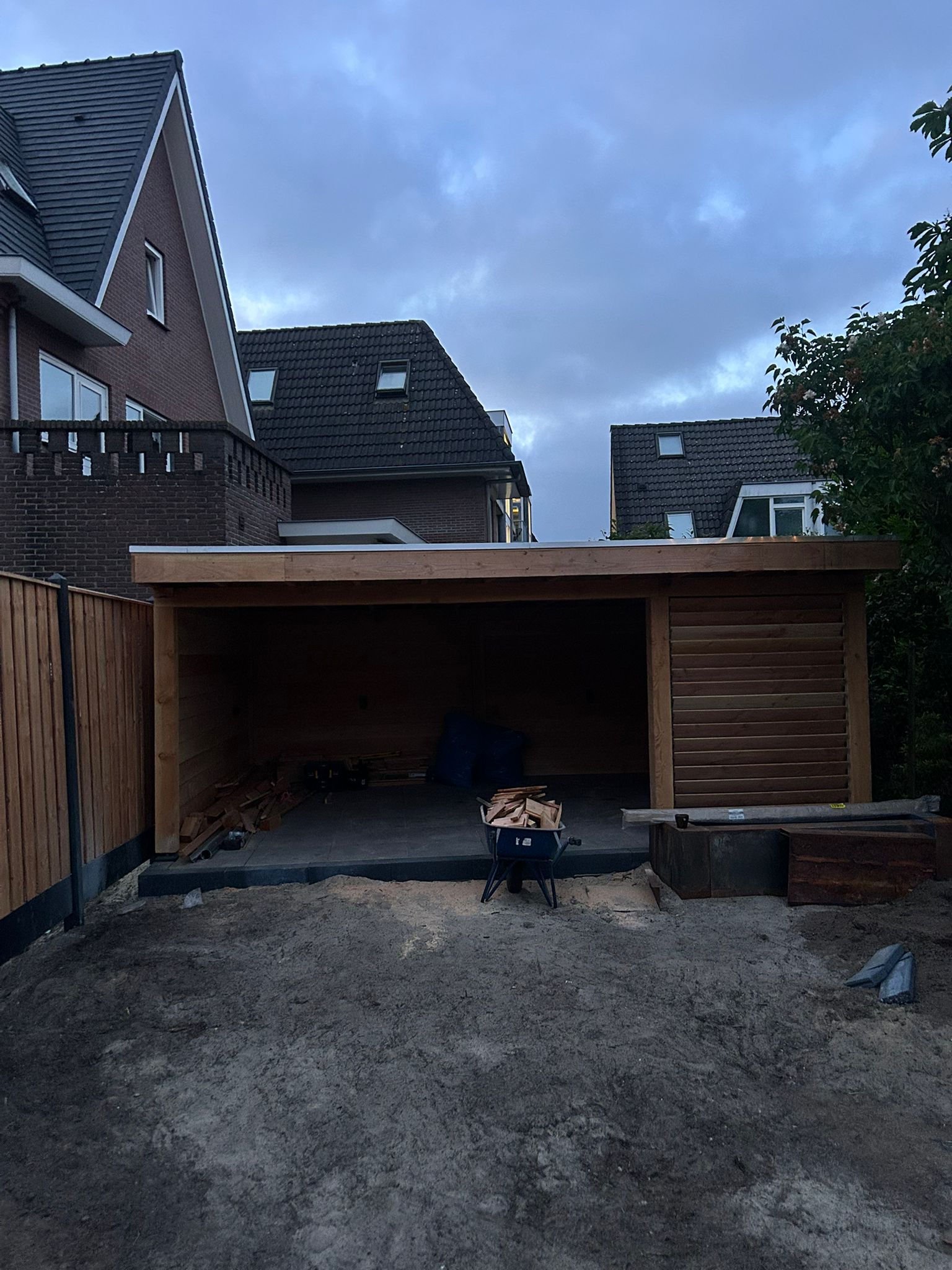 Timmerwerk door Elbo